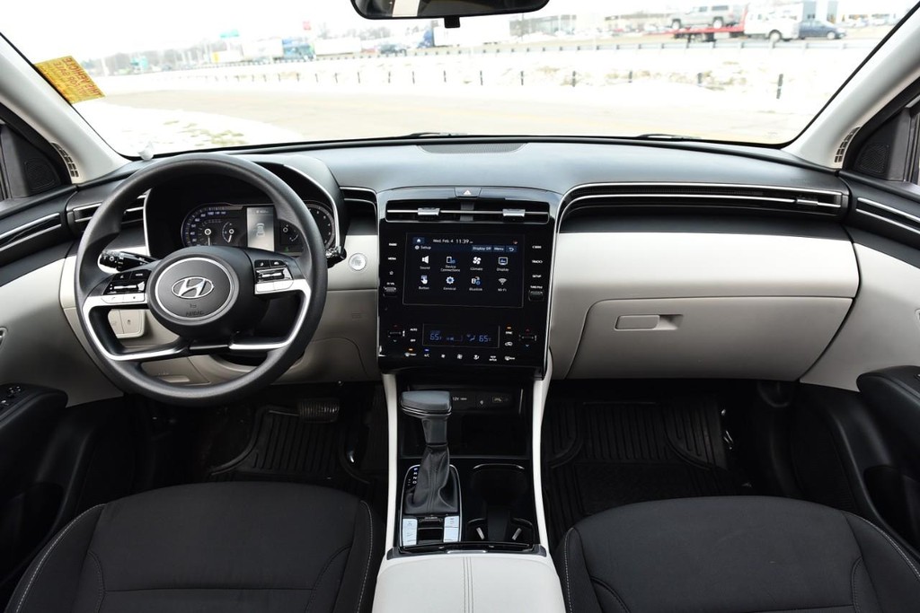 Hyundai Tucson Vehicle Image 07