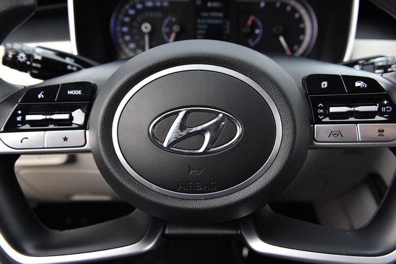 Hyundai Tucson Vehicle Image 19