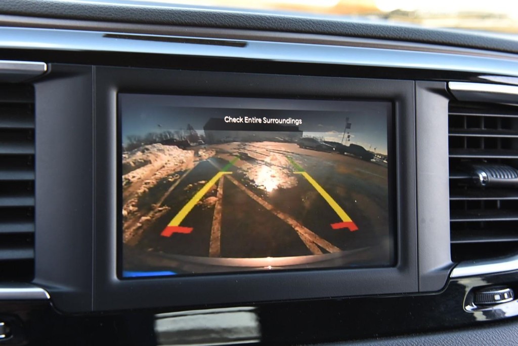 Chrysler Voyager Vehicle Image 12