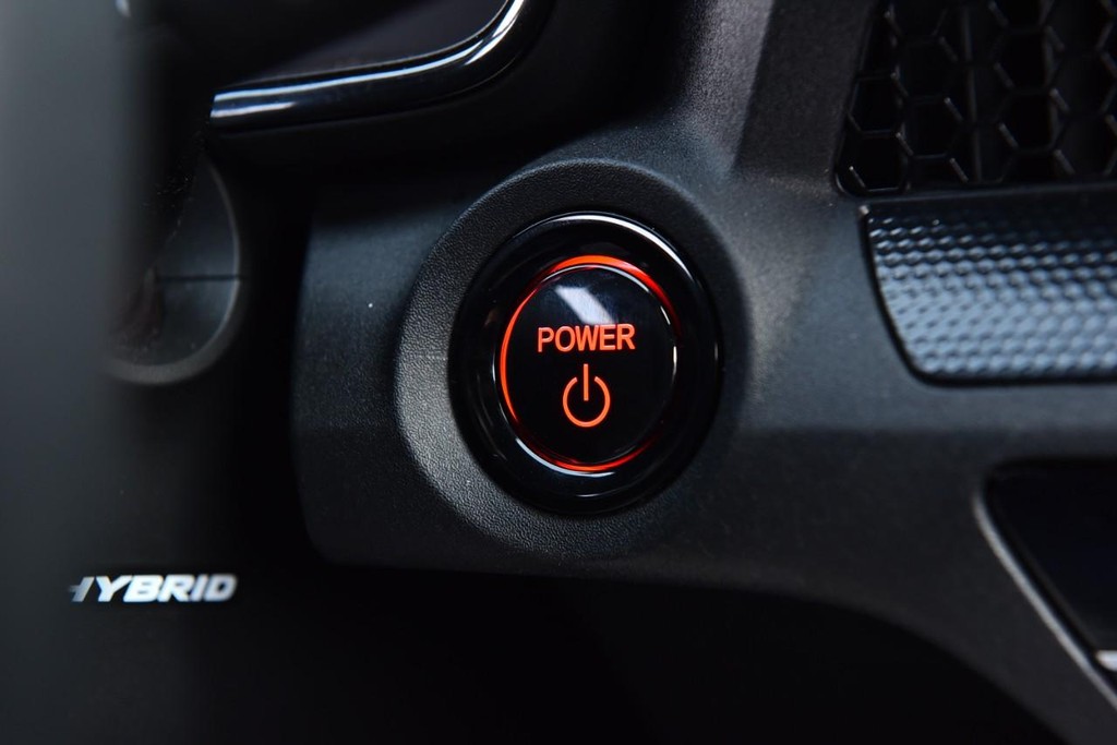 Honda CR-V Hybrid Vehicle Image 20