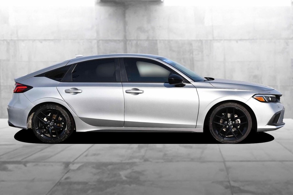 Honda Civic Hatchback Vehicle Image 05