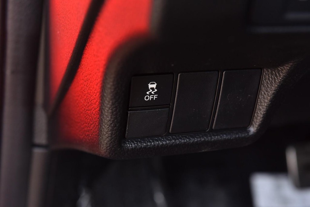 Honda Civic Hatchback Vehicle Image 10