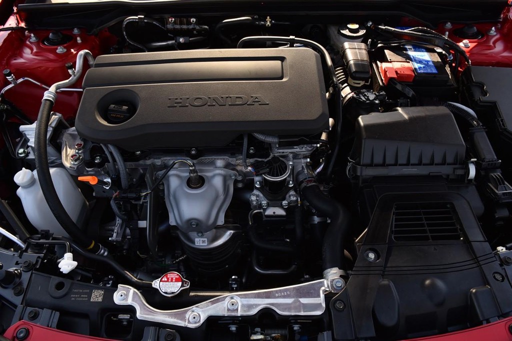 Honda Civic Hatchback Vehicle Image 24