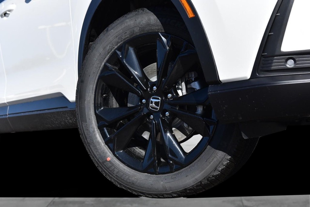 Honda CR-V Hybrid Vehicle Image 03