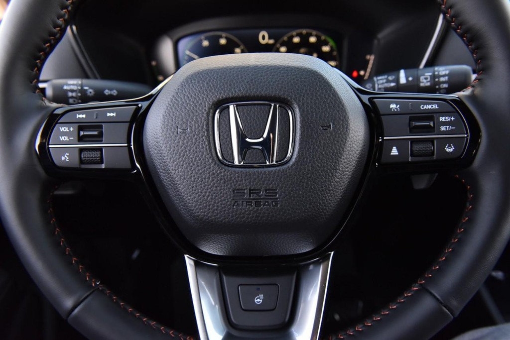 Honda CR-V Hybrid Vehicle Image 21