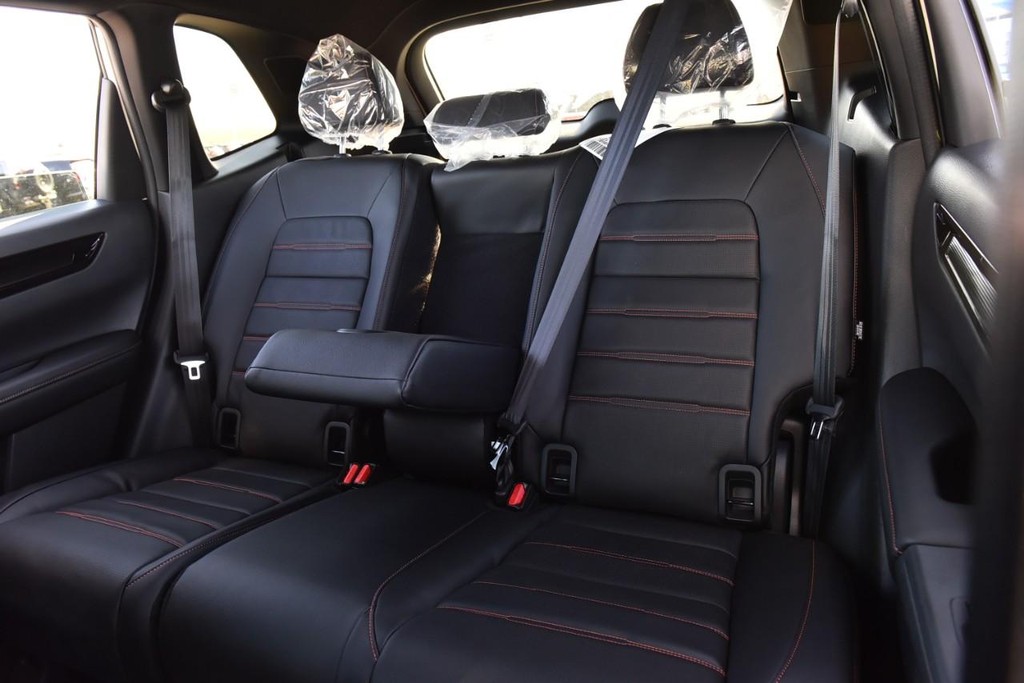 Honda CR-V Hybrid Vehicle Image 25