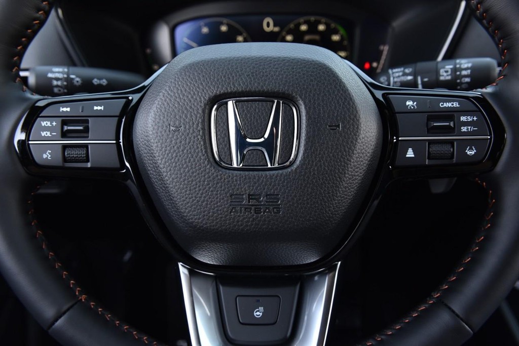 Honda CR-V Hybrid Vehicle Image 21