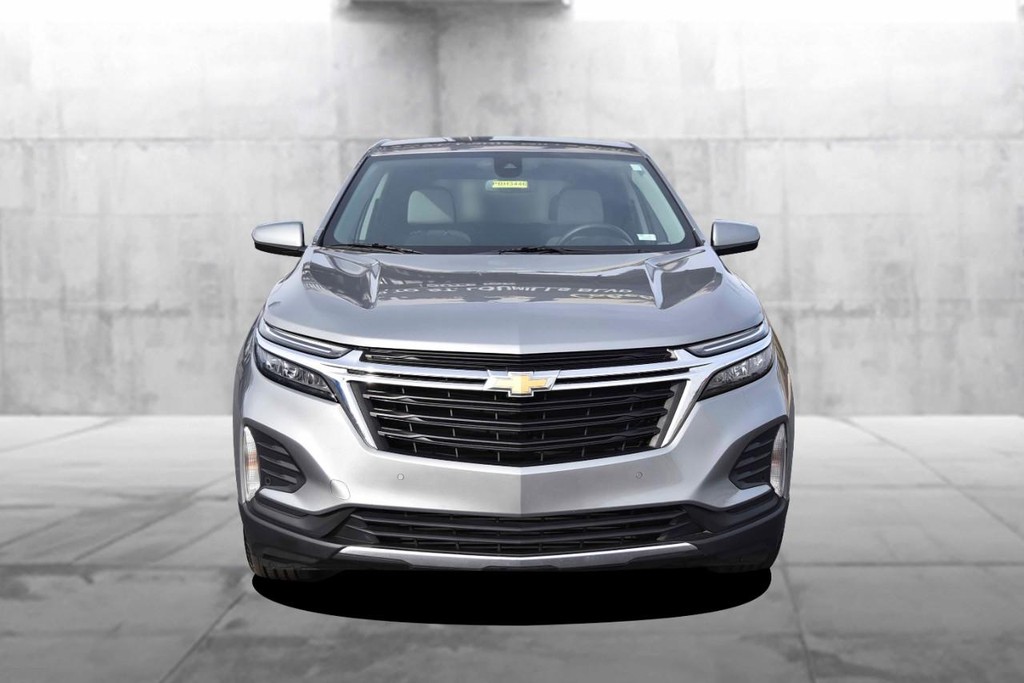 Chevrolet Equinox Vehicle Full-screen Gallery Image 04