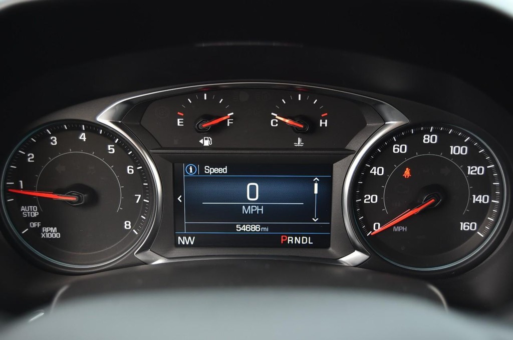 Chevrolet Equinox Vehicle Full-screen Gallery Image 12