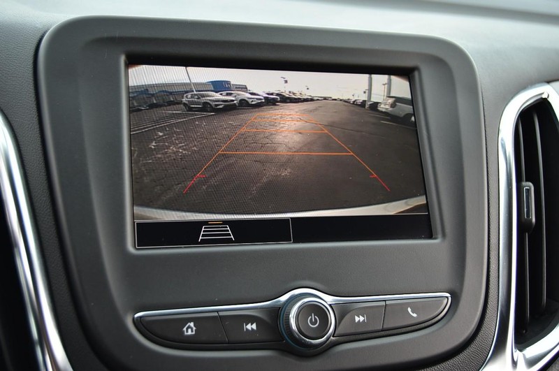 Chevrolet Equinox Vehicle Image 13