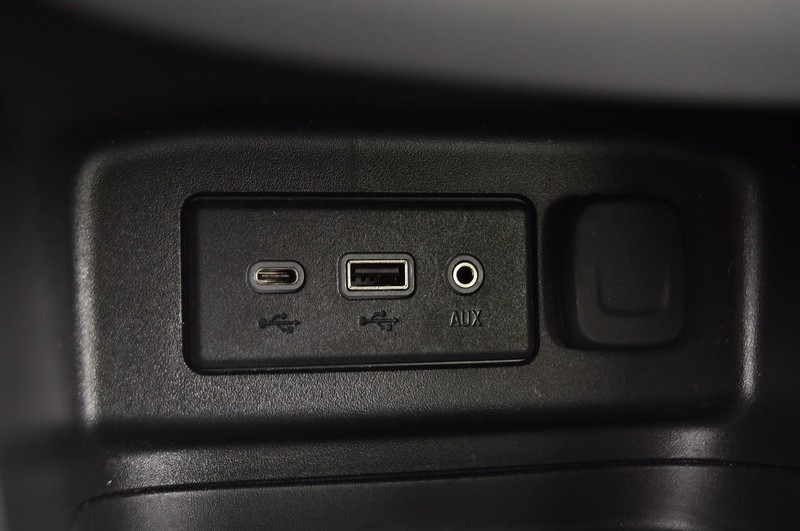 Chevrolet Equinox Vehicle Image 15