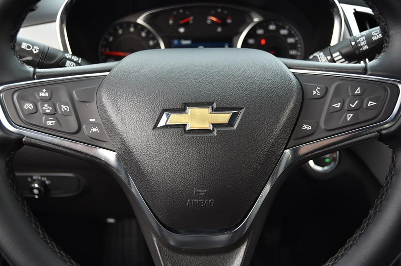 Chevrolet Equinox Vehicle Image 17