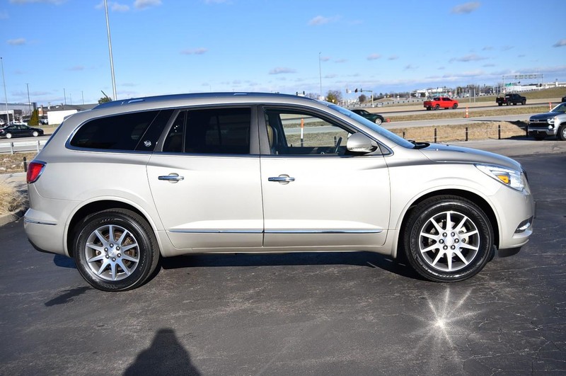 Buick Enclave Vehicle Full-screen Gallery Image 5