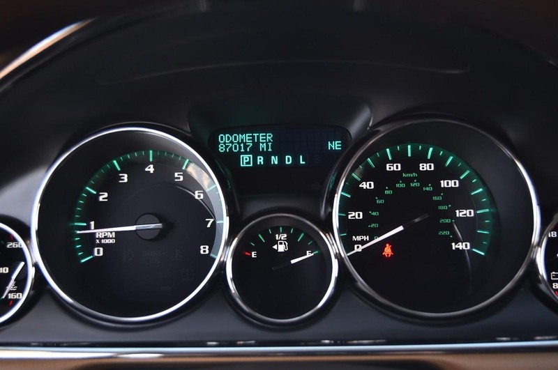 Buick Enclave Vehicle Full-screen Gallery Image 13