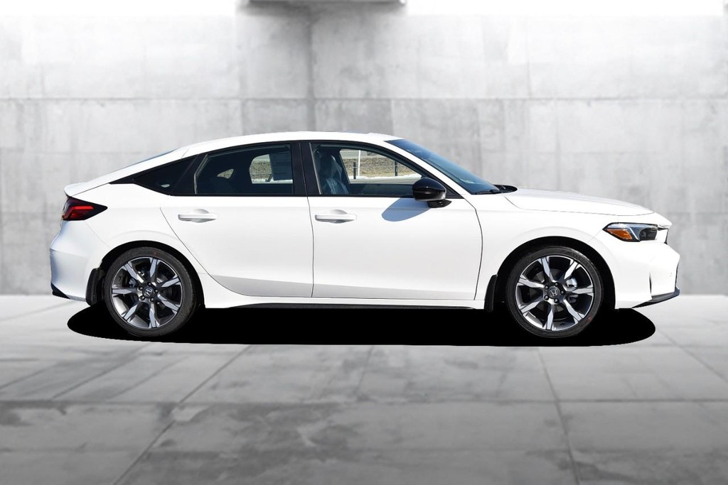 Honda Civic Hatchback Hybrid Vehicle Image 05