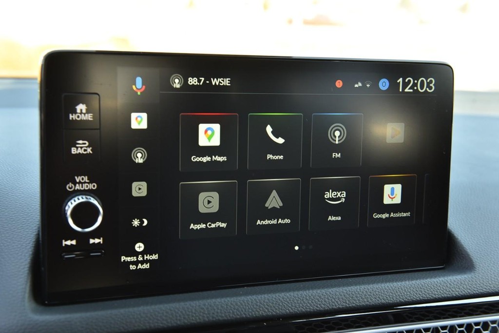 Honda Civic Hatchback Hybrid Vehicle Image 14