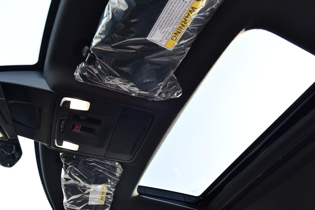 Honda Civic Hatchback Hybrid Vehicle Image 23