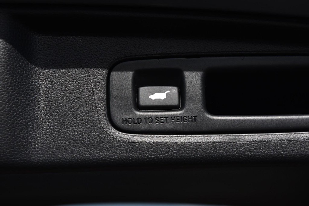 Honda CR-V Hybrid Vehicle Image 29