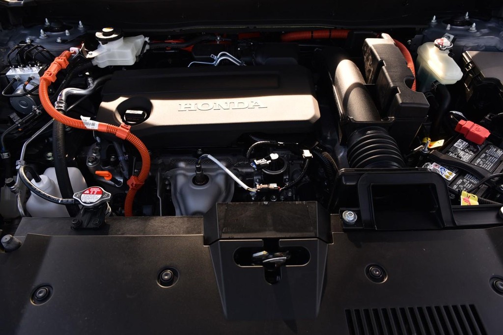 Honda CR-V Hybrid Vehicle Image 30