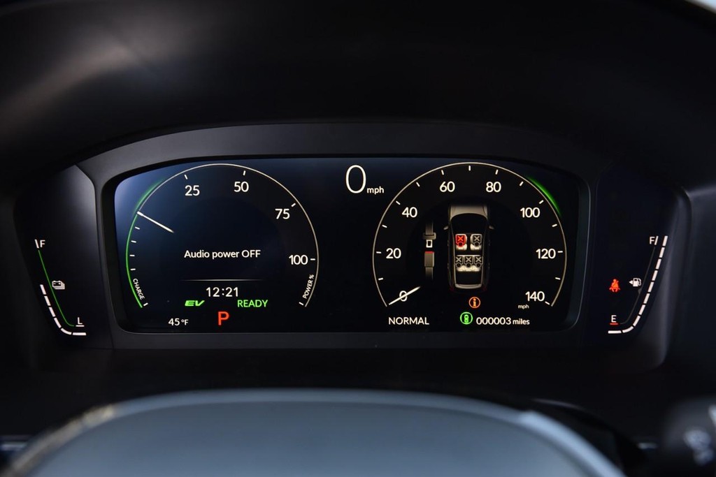 Honda CR-V Hybrid Vehicle Image 12