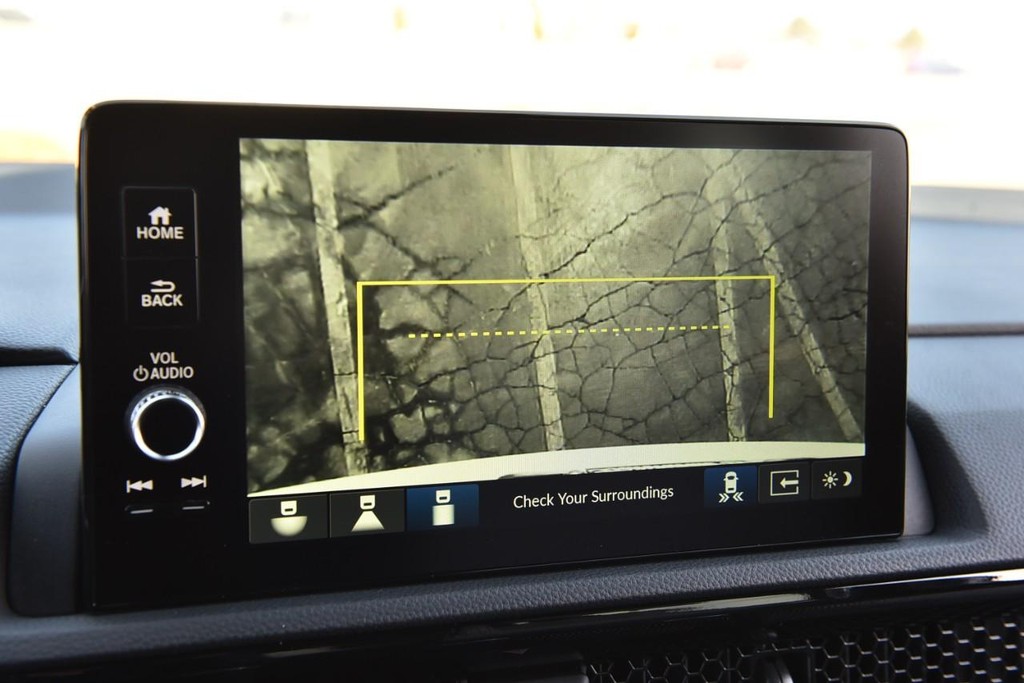 Honda CR-V Hybrid Vehicle Image 14