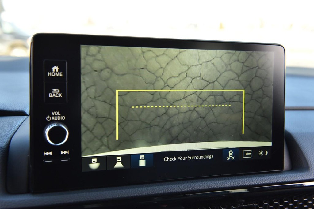 Honda CR-V Hybrid Vehicle Image 14