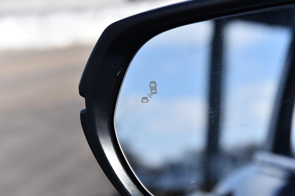 Honda CR-V Vehicle Image 09