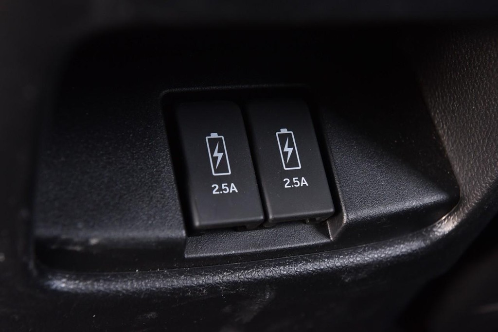 Honda CR-V Vehicle Image 24