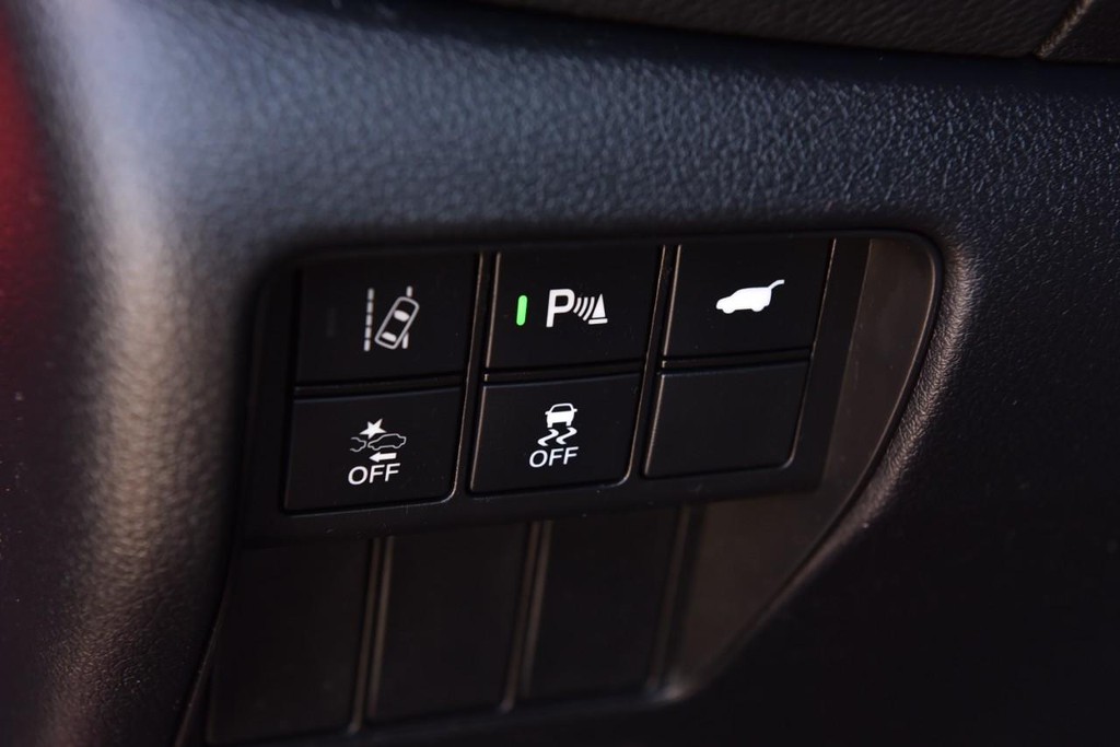 Honda CR-V Hybrid Vehicle Image 11