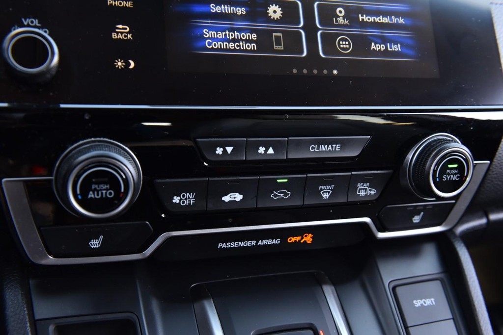 Honda CR-V Hybrid Vehicle Image 16