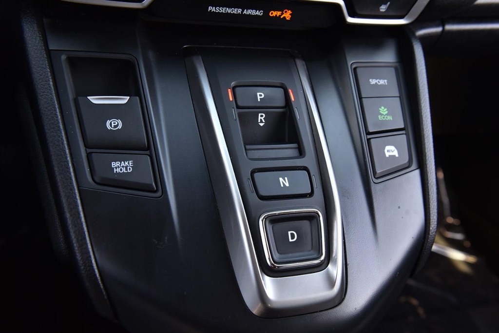 Honda CR-V Hybrid Vehicle Image 17