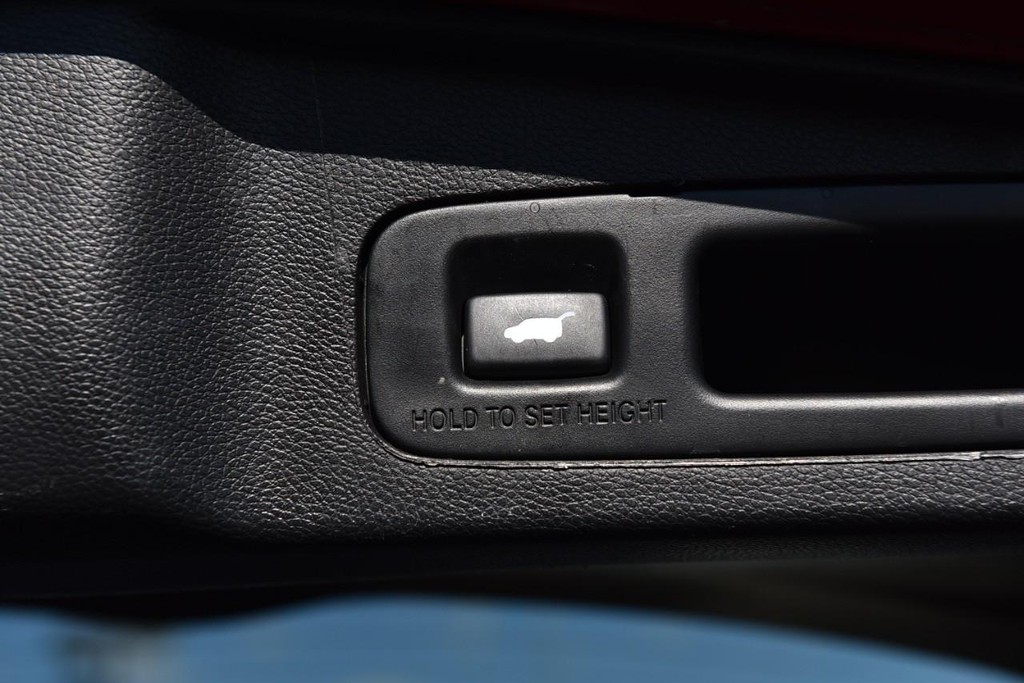 Honda CR-V Hybrid Vehicle Image 28