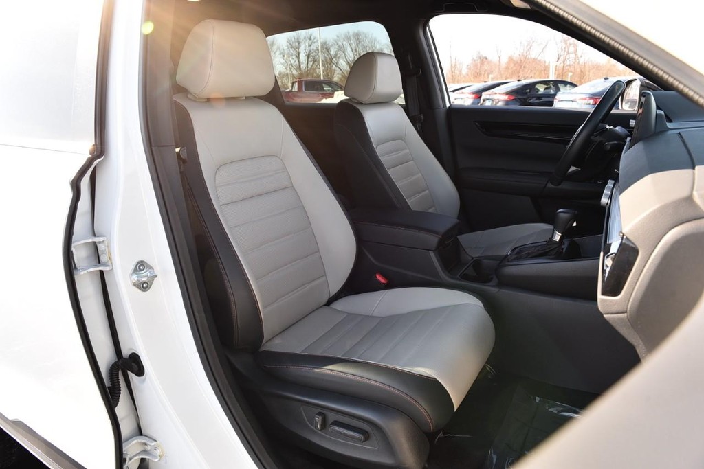 Honda CR-V Hybrid Vehicle Image 23