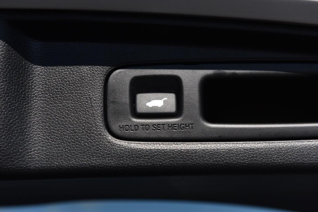 Honda CR-V Hybrid Vehicle Image 29
