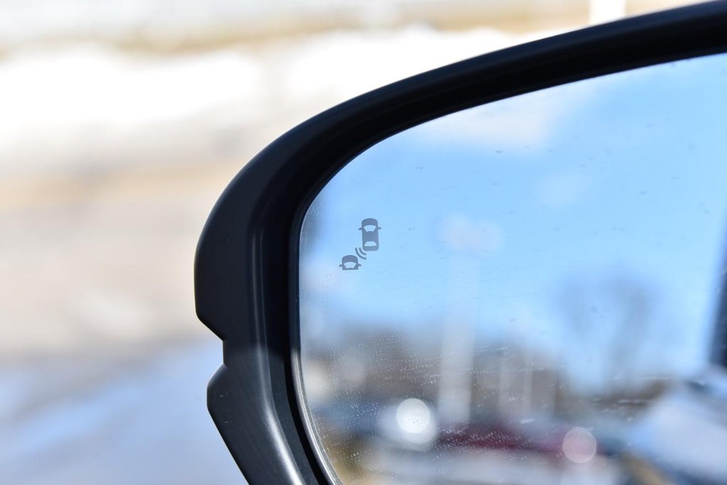 Honda CR-V Hybrid Vehicle Image 10