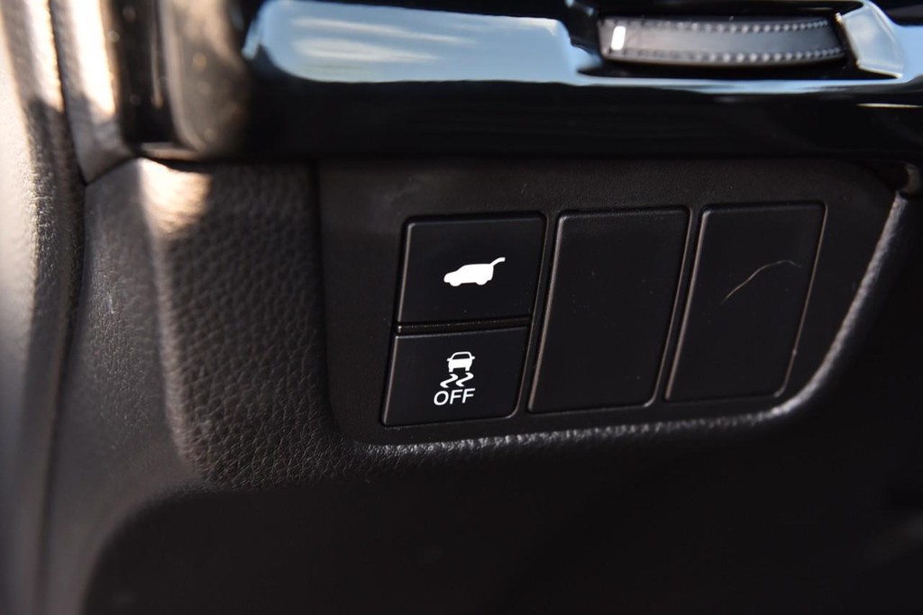 Honda CR-V Hybrid Vehicle Image 11