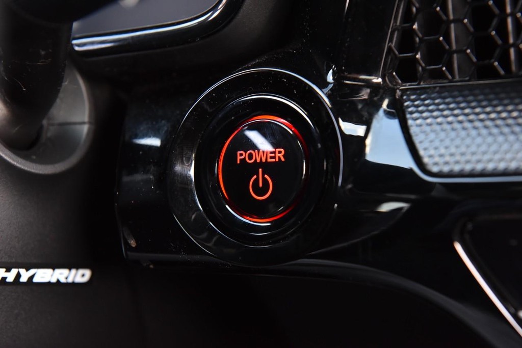 Honda CR-V Hybrid Vehicle Image 20