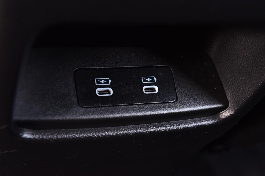 Honda CR-V Hybrid Vehicle Image 27