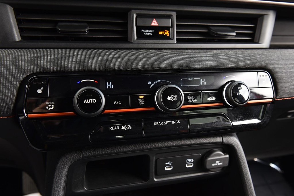 Honda Passport Vehicle Image 16