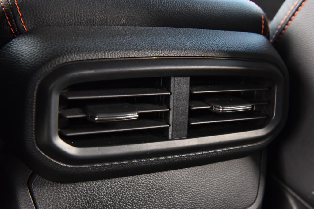 Honda Passport Vehicle Image 26