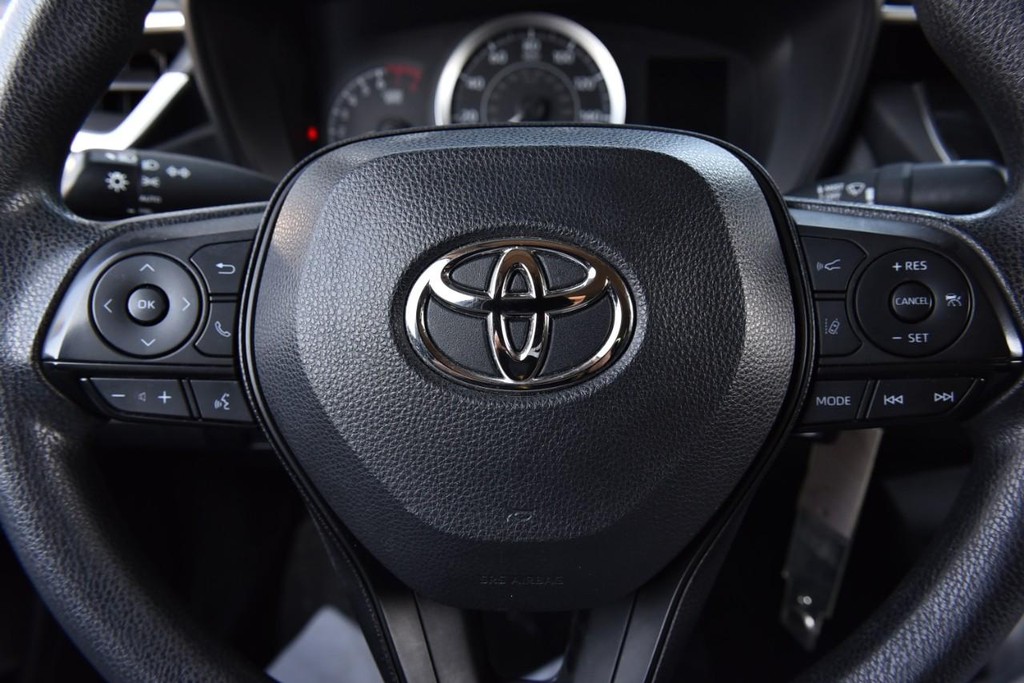 Toyota Corolla Vehicle Image 14