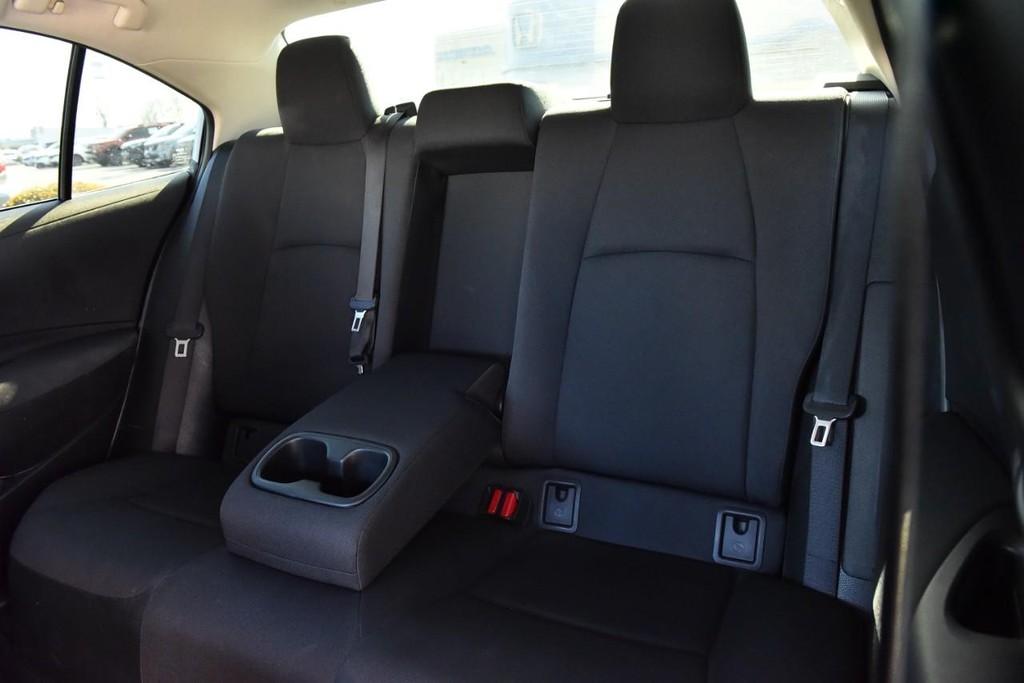 Toyota Corolla Vehicle Image 17