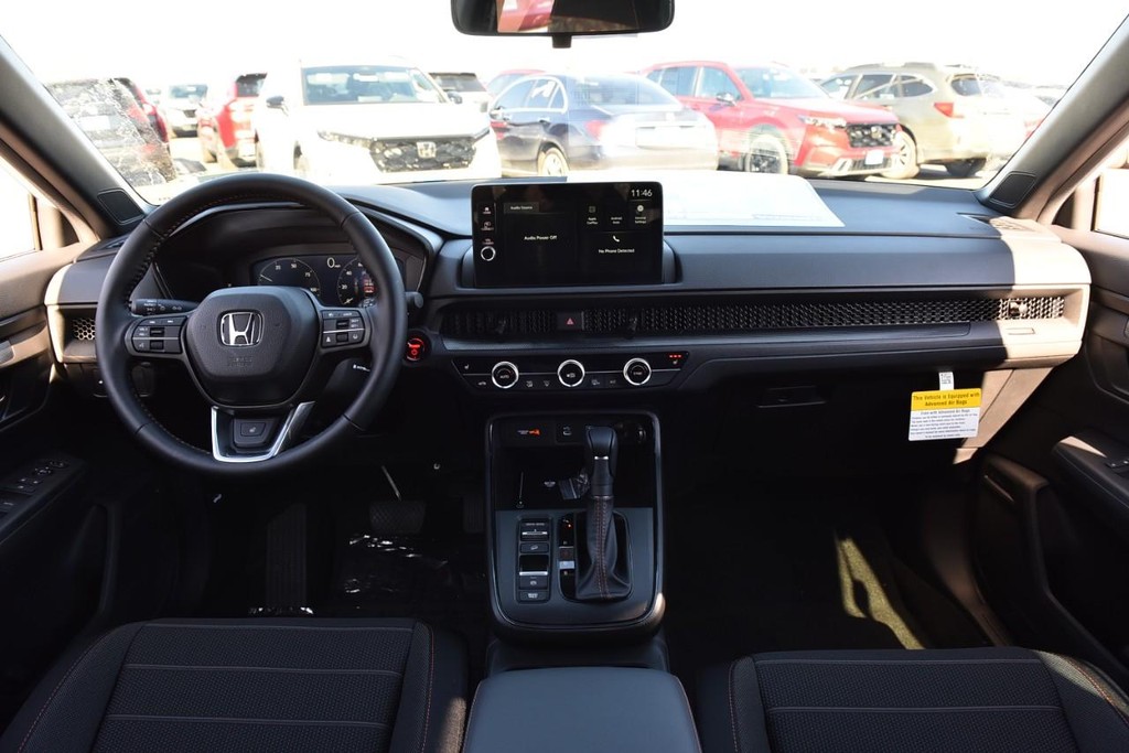 Honda CR-V Hybrid Vehicle Image 07