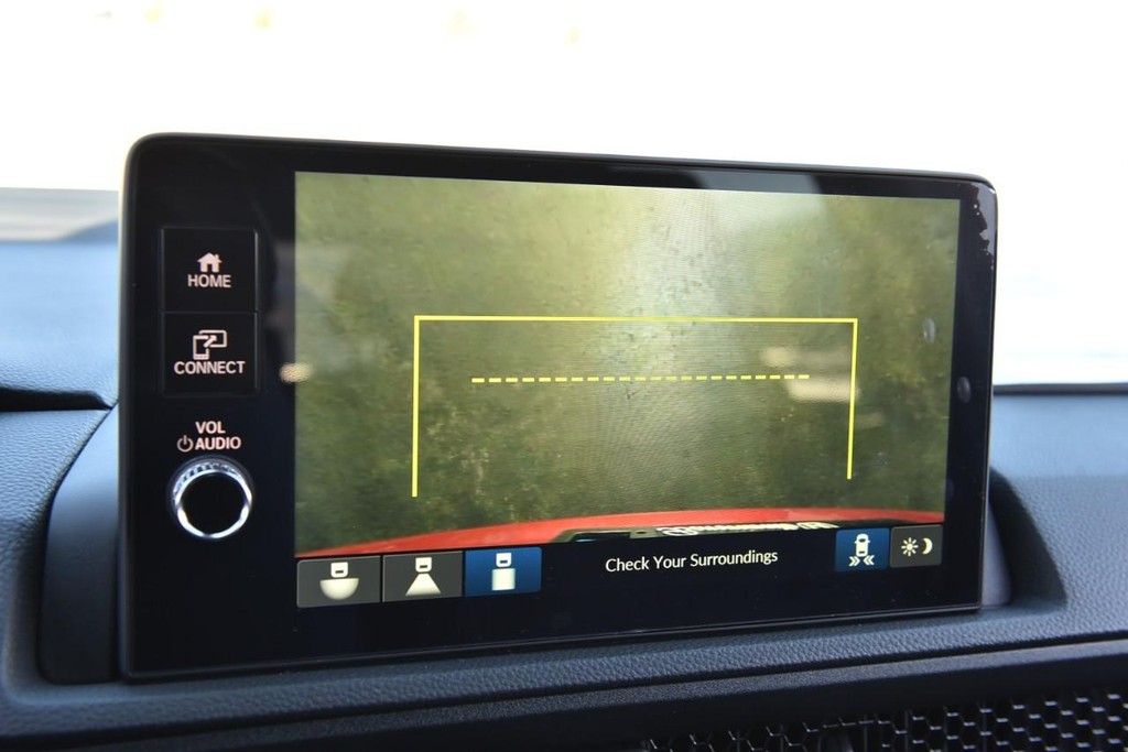 Honda CR-V Hybrid Vehicle Full-screen Gallery Image 13