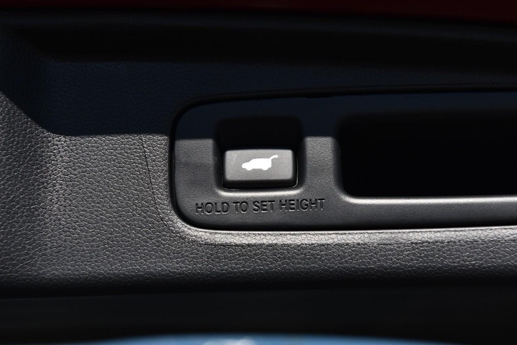 Honda CR-V Hybrid Vehicle Full-screen Gallery Image 28