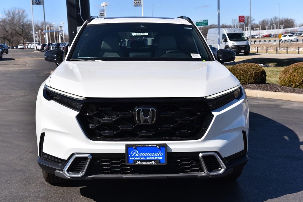 Honda CR-V Hybrid Vehicle Full-screen Gallery Image 4