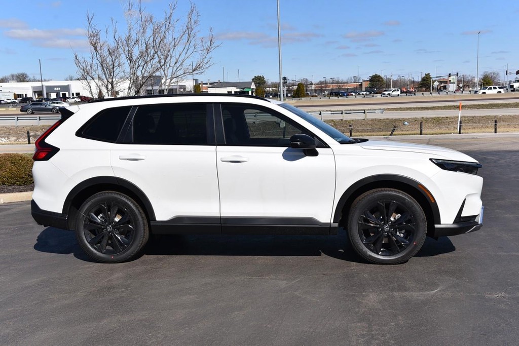 Honda CR-V Hybrid Vehicle Full-screen Gallery Image 5