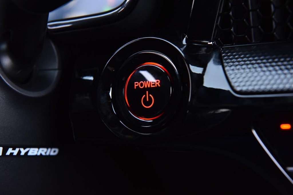 Honda CR-V Hybrid Vehicle Full-screen Gallery Image 20