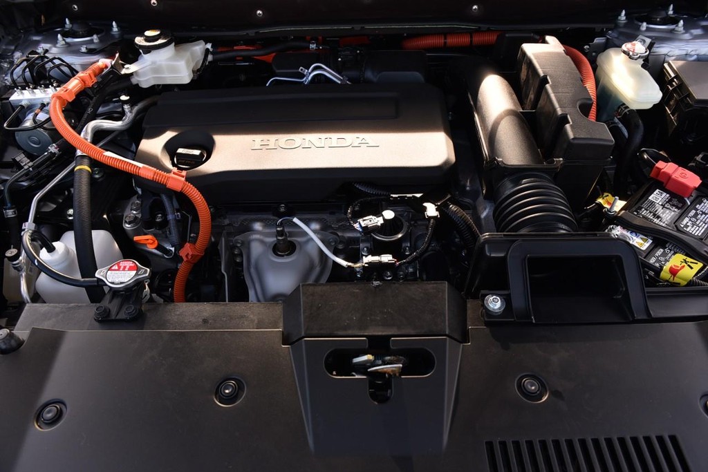 Honda CR-V Hybrid Vehicle Image 30