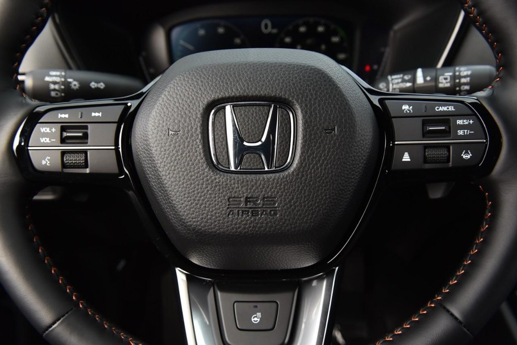 Honda CR-V Hybrid Vehicle Image 21